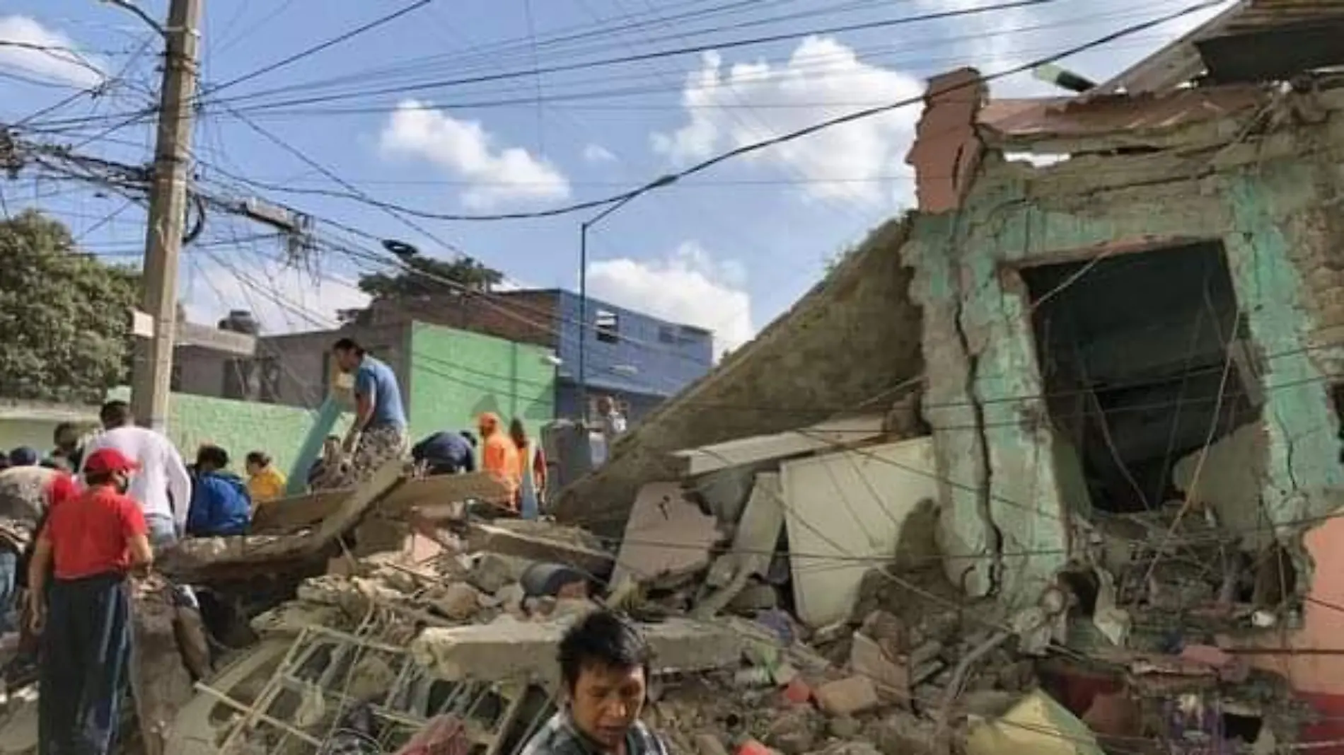 Explosión en casa de colonia Pensil Norte, alcaldía Miguel Hidalgo en CDMX